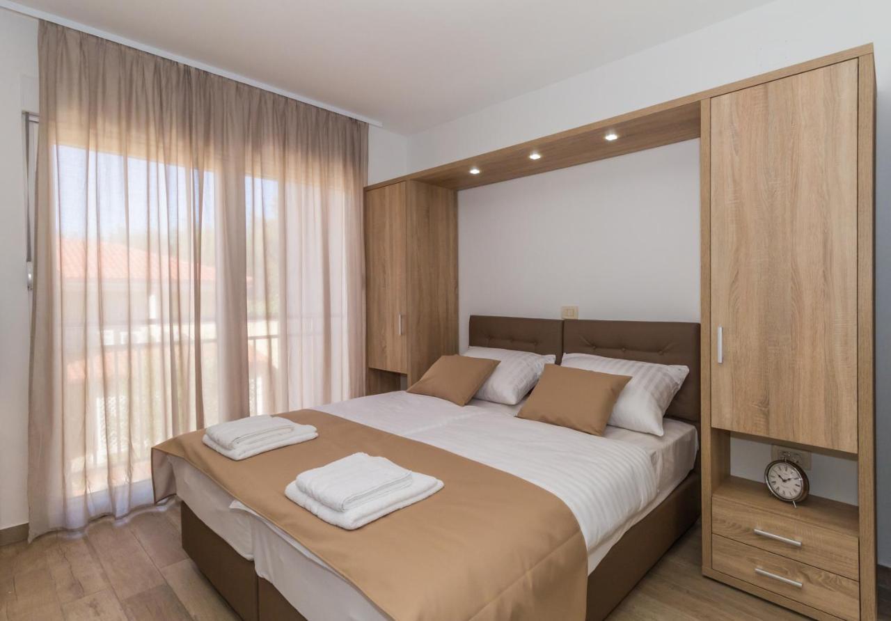 ביוגראד נה מורו Villa Astoria מראה חיצוני תמונה