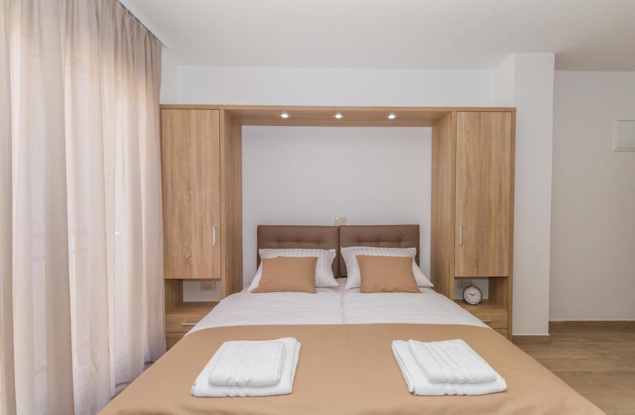 ביוגראד נה מורו Villa Astoria מראה חיצוני תמונה