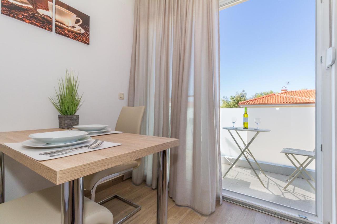 ביוגראד נה מורו Villa Astoria מראה חיצוני תמונה